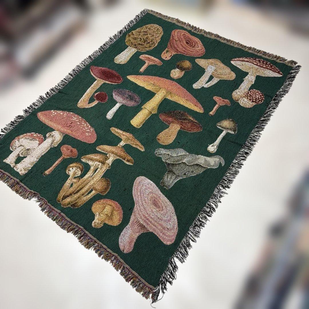キノコ　マルチカバー　ソファカバー　ヴィンテージラグ　182x137