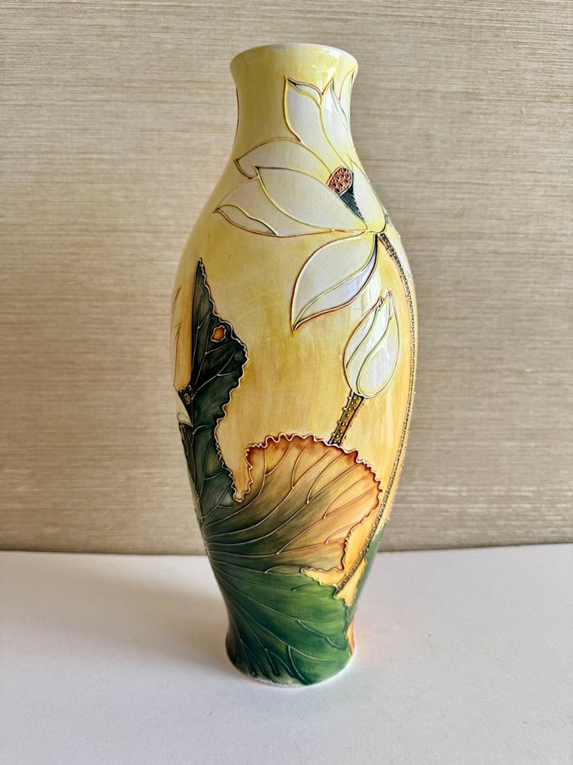 【新品】Minh Long I 蓮の花柄 陶磁器花瓶 ベトナム製 限定品ミンロン