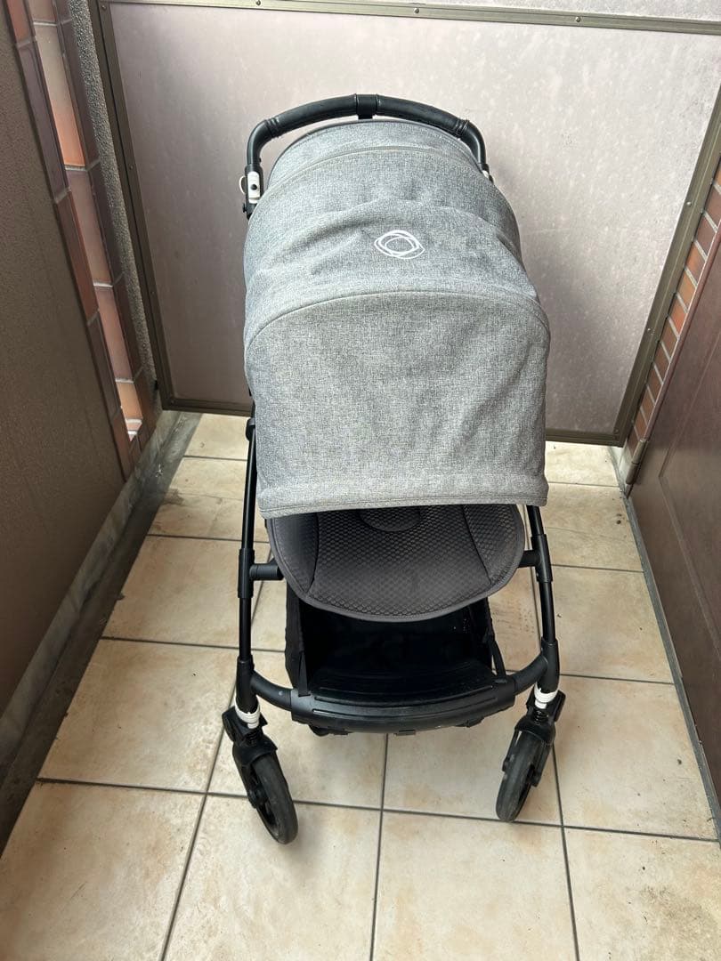 bugaboo bee6 バガブービー6 ベビーカー　自立しません