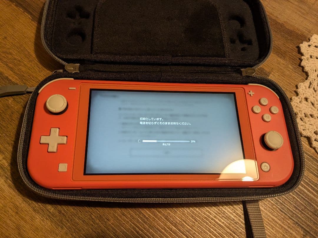 Nintendo Switch Lite　コーラル ピンク　本体
