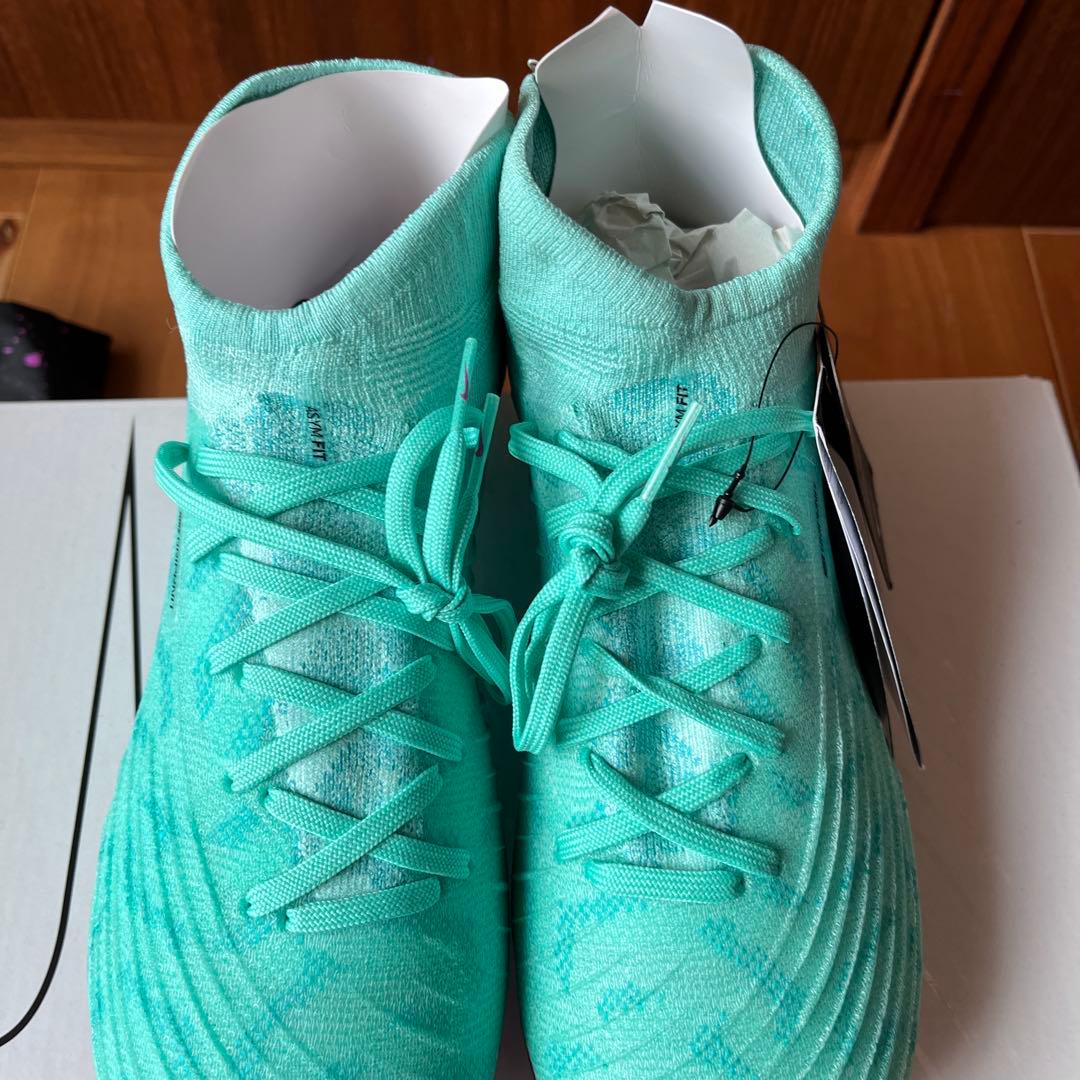 NIKE ファントム ルナ エリート 新品・未使用品・箱・タグ付き✨24.0cm