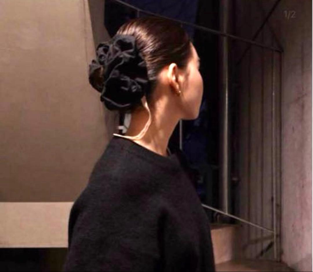 BELLA ベラ シュシュ BIG ヘアゴム ヘアアクセサリー ブラック 新品