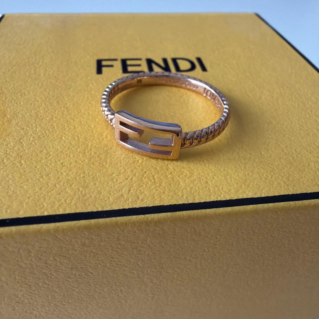 FENDI ピンクゴールドリング 専用ボックス付き