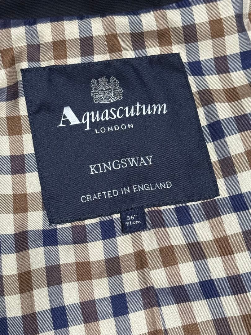 アクアスキュータム トレンチコートKINGSWAY