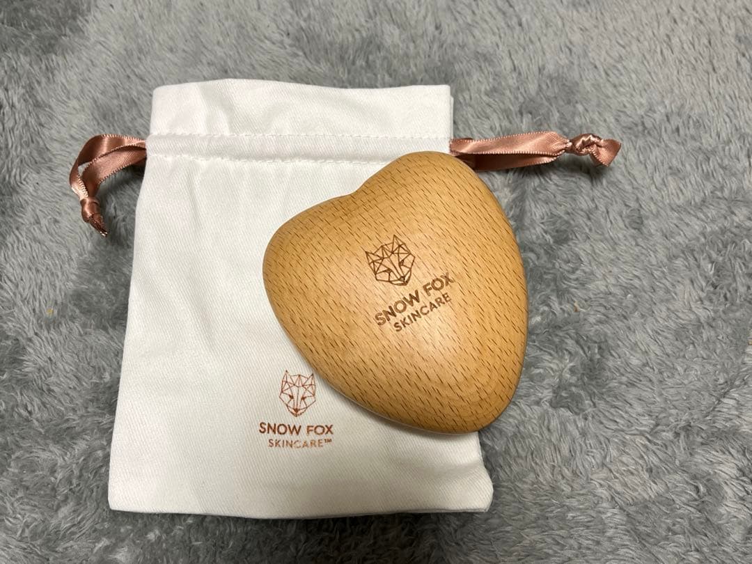  FOX SKINCARE ハート　ヘアブラシ　カッサ
