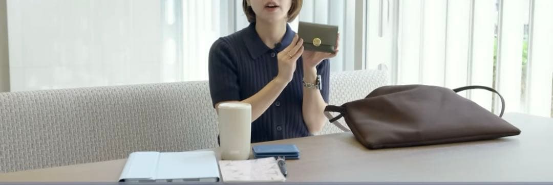【美品】LOEWE三つ折り財布