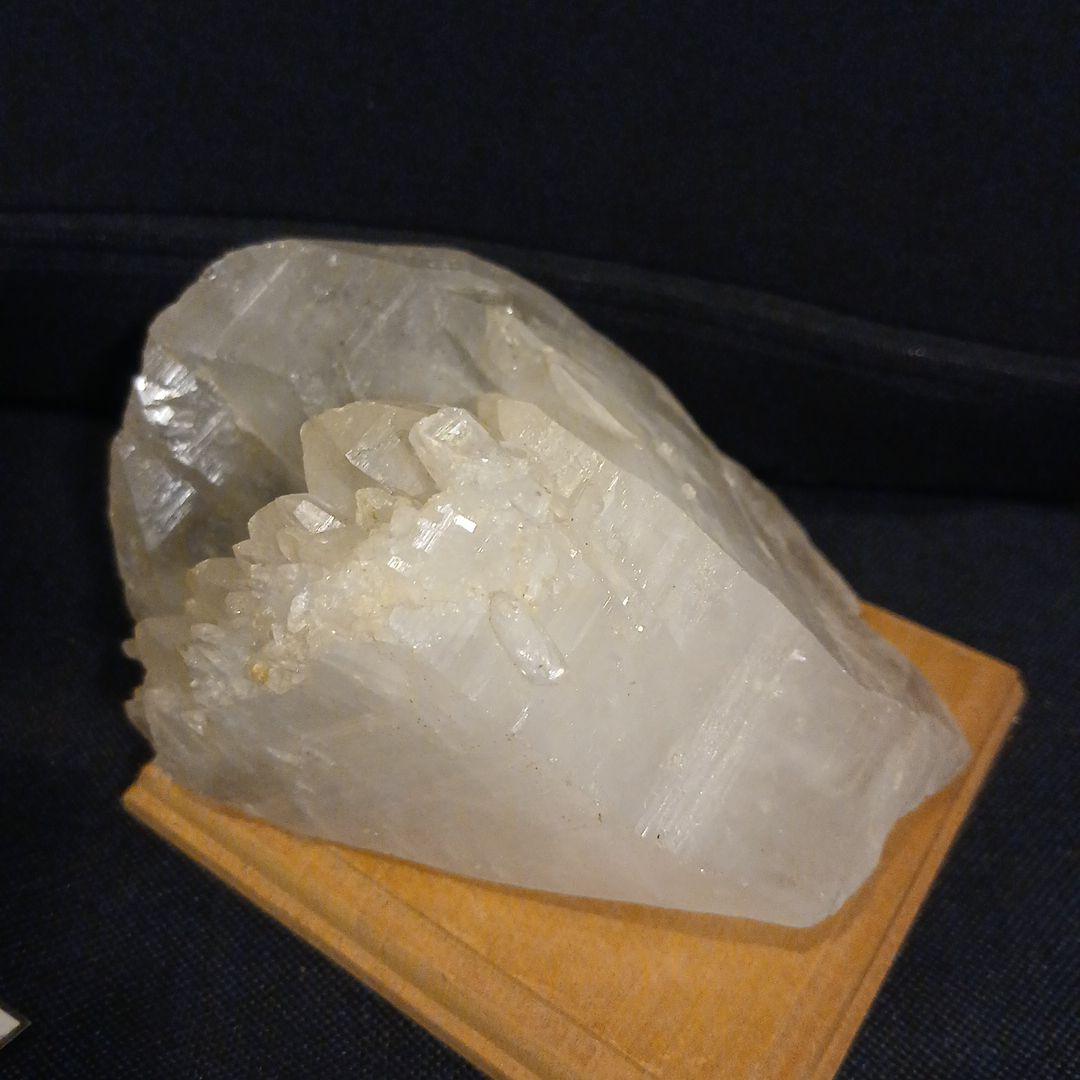 【特別出品】パワーストーン店オーナーの秘蔵石　宮崎県日ノ影水晶【激貴重品】