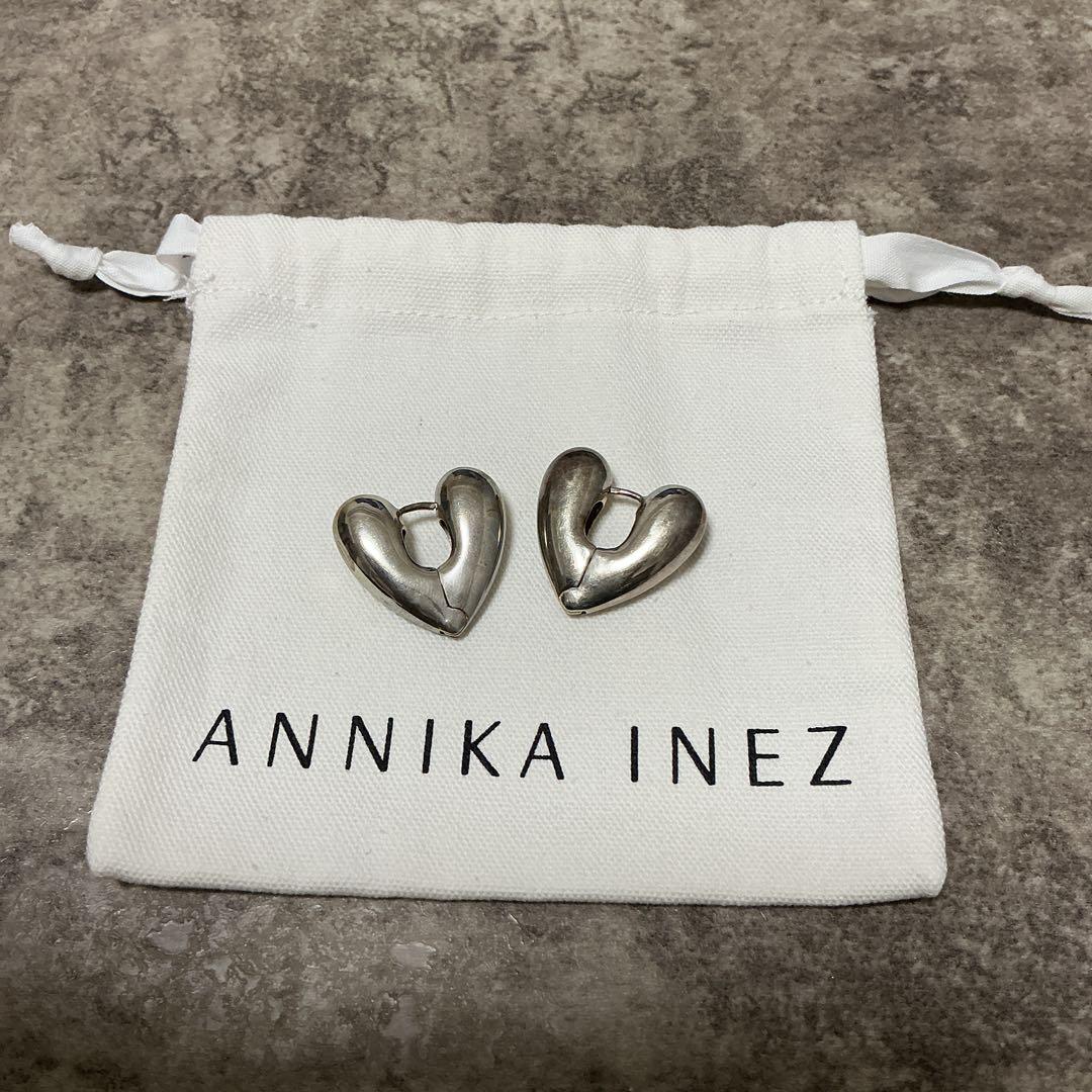 ANNIKA INEZ アニカイネズ　ラージハートフープピアス　シルバー