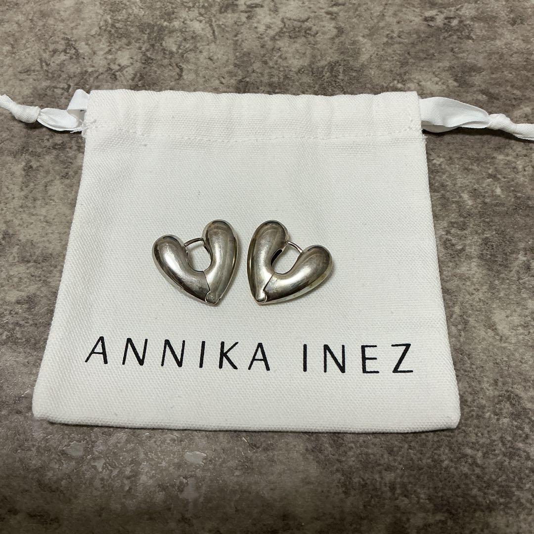 ANNIKA INEZ アニカイネズ　ラージハートフープピアス　シルバー
