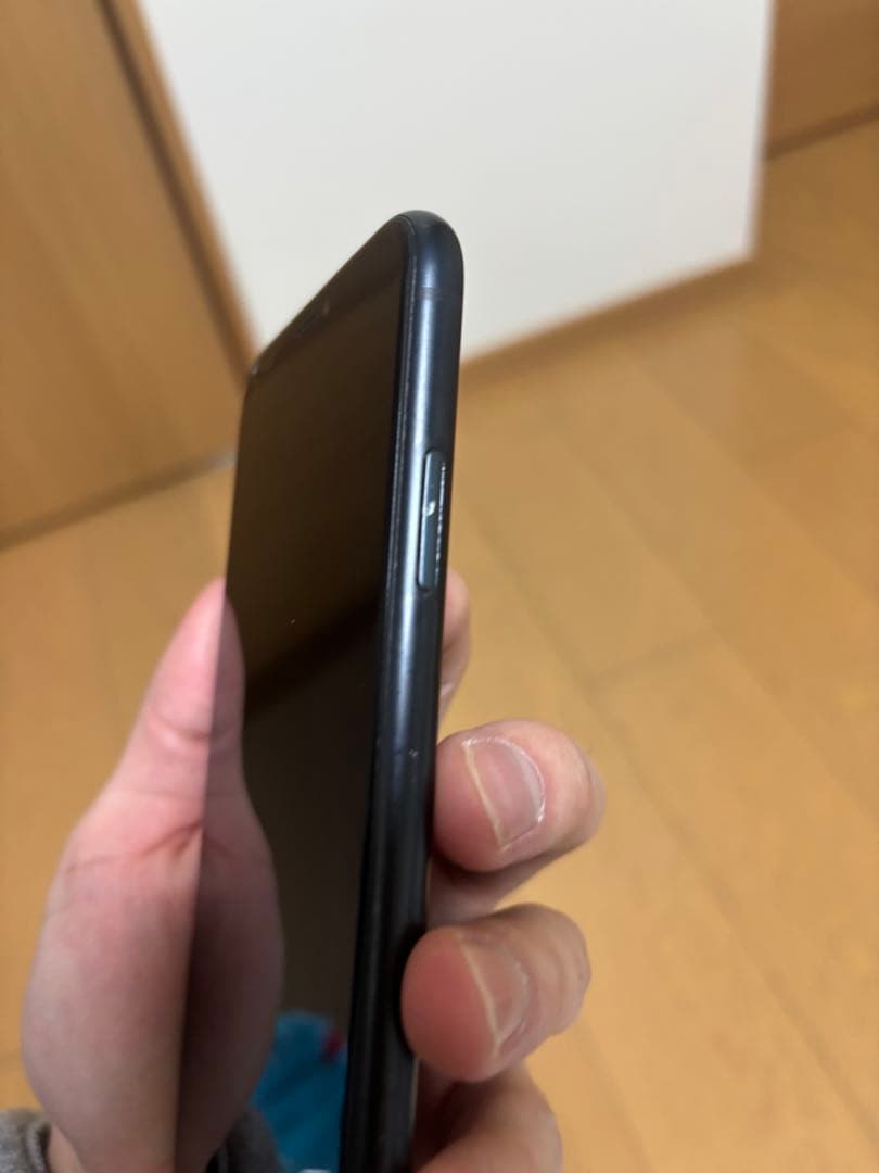 Apple iPhone XR 128GB ブラック 画面にひびあり