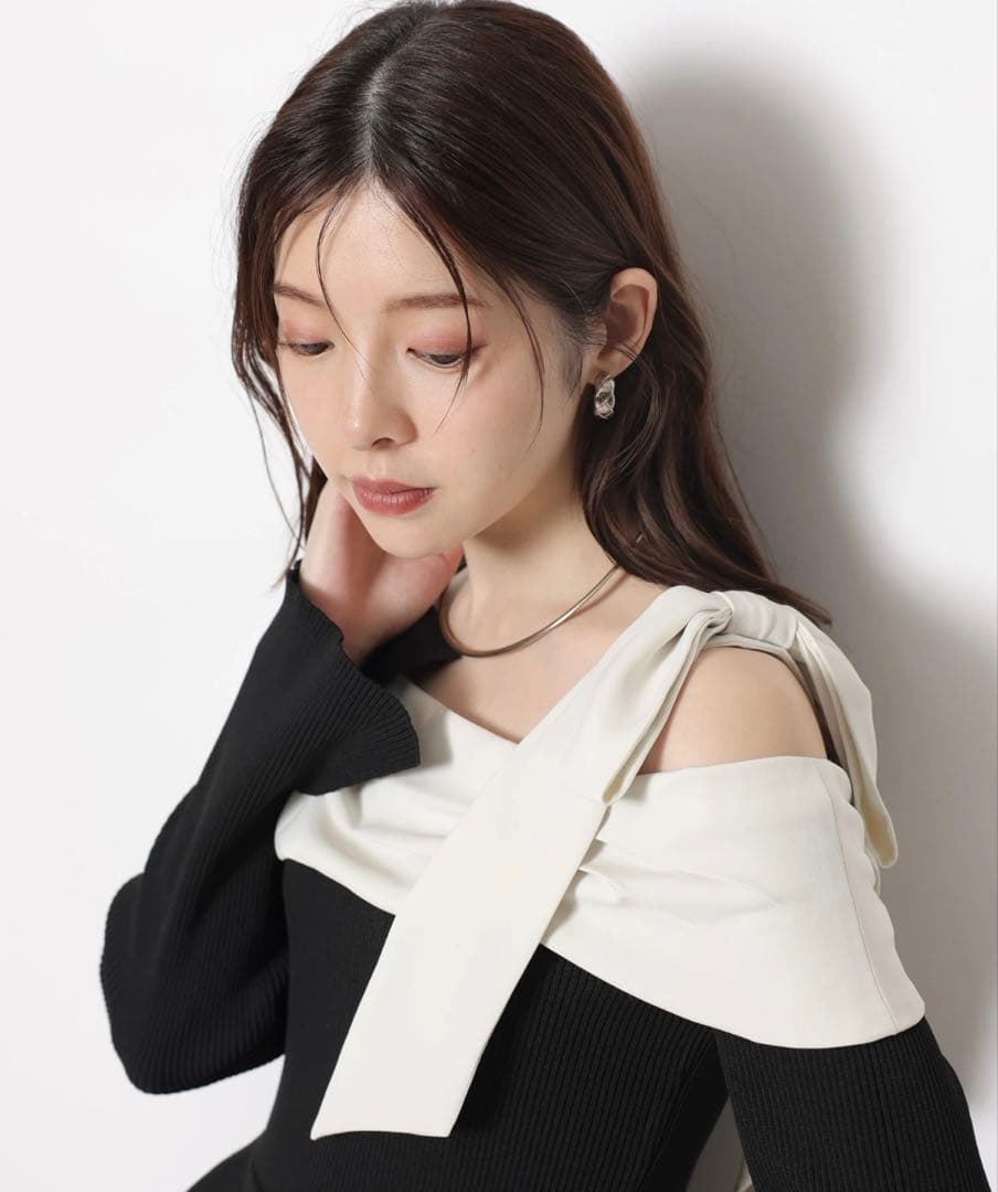 【Rirandture】オフショルリボンドッキングニット　未使用タグ付き　M