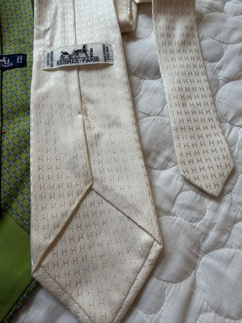 美品 HERMES エルメス ネクタイ 2本セット グリーン系 アイボリー系