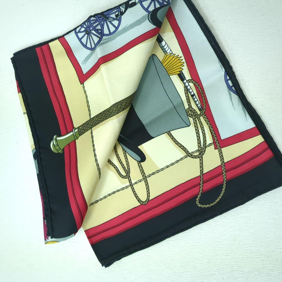 HERMES エルメス 100% シルク スカーフ フランス製【未使用に近い】