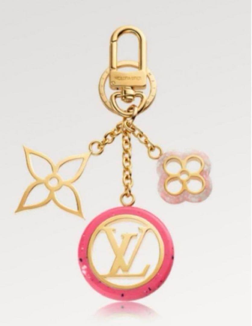 美品☆ルイヴィトン キーホルダー ピンク キーホルダー バッグチャーム LVロゴ