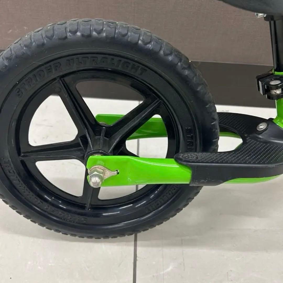 美品STRIDER ストライダー　スポーツ　sport グリーン 12インチ