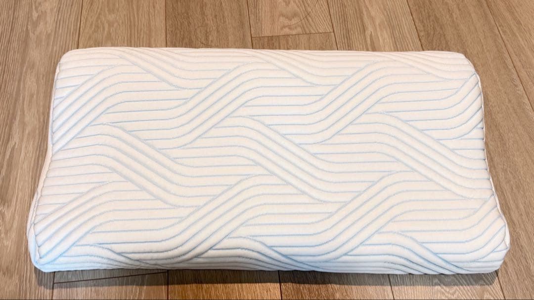 TEMPUR オリジナルピロー　Mサイズ　未使用カバー付き