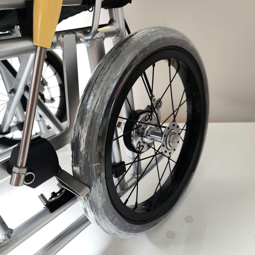 日進医療器　介助用　多機能　超軽量　ノーパンクタイヤ　車椅子　NAH-U7