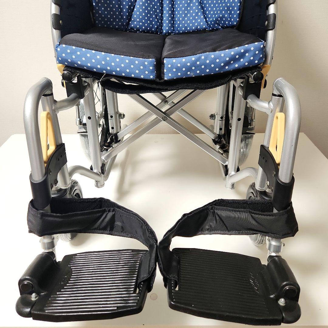 日進医療器　介助用　多機能　超軽量　ノーパンクタイヤ　車椅子　NAH-U7