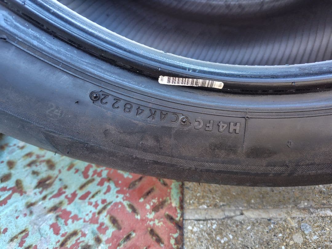 ブリザック VRX2 225/60R17 2022年製 残溝8mm