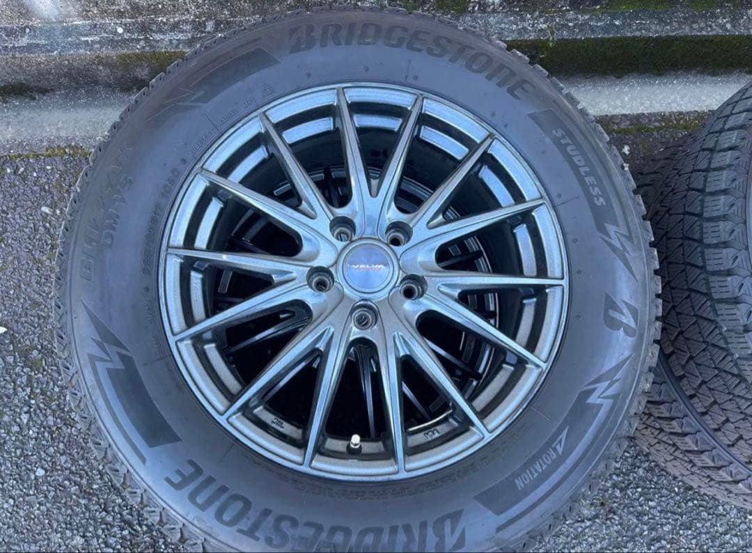 ブリヂストン DM-V3 スタッドレスホイールセット 225/65R17 送料別