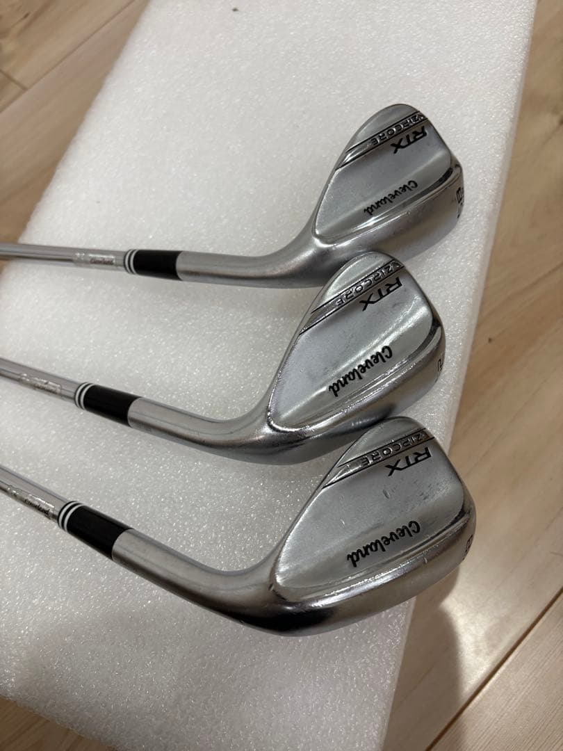 Cleveland RTX 4ウェッジ、48度、52度、58度のロフト角中古品