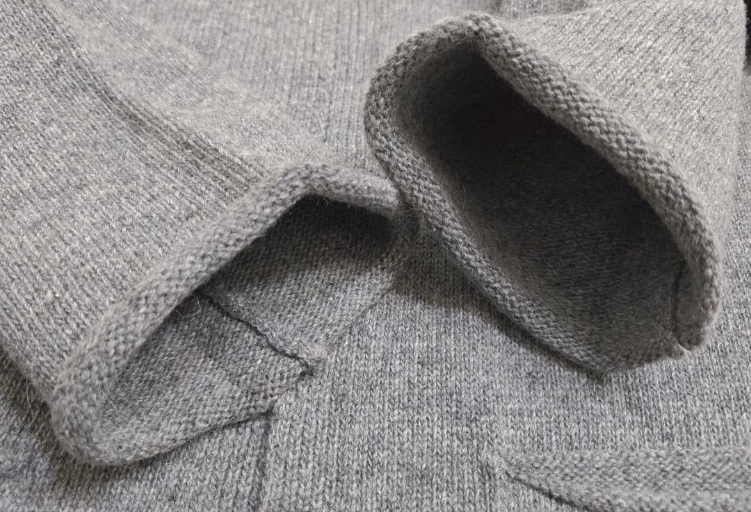 COMME des GARCONS PLUS フロントホックカーディガン