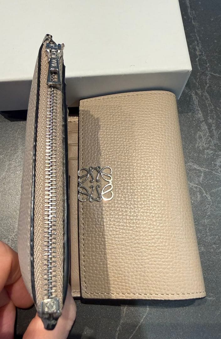 こゆ◎美品◎ロエベ LOEWE◎アナグラムバーティカルウォレット