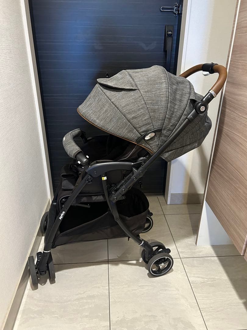 【美品】Aprica アップリカ　ベビーカー　ラクーナビッテクッション