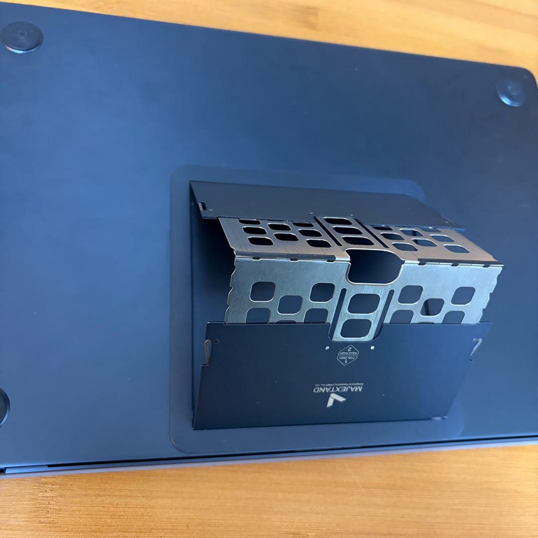 【スタンド付】MacBook Air 15インチ M2 8GB/256GB