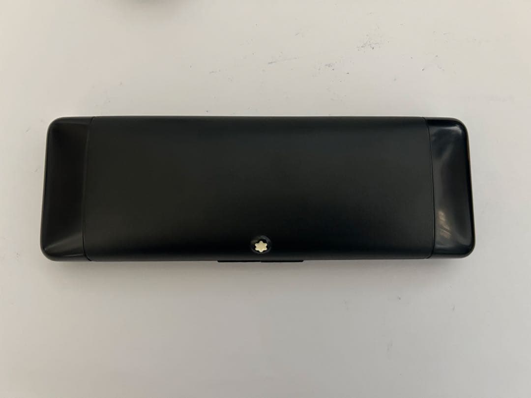 (美品)モンブランボールペン、ノック式、長さ13cm