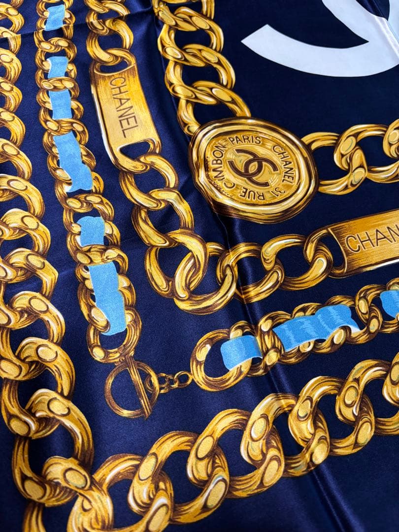 シャネル　CHANEL スカーフ　ココマーク　チェーン