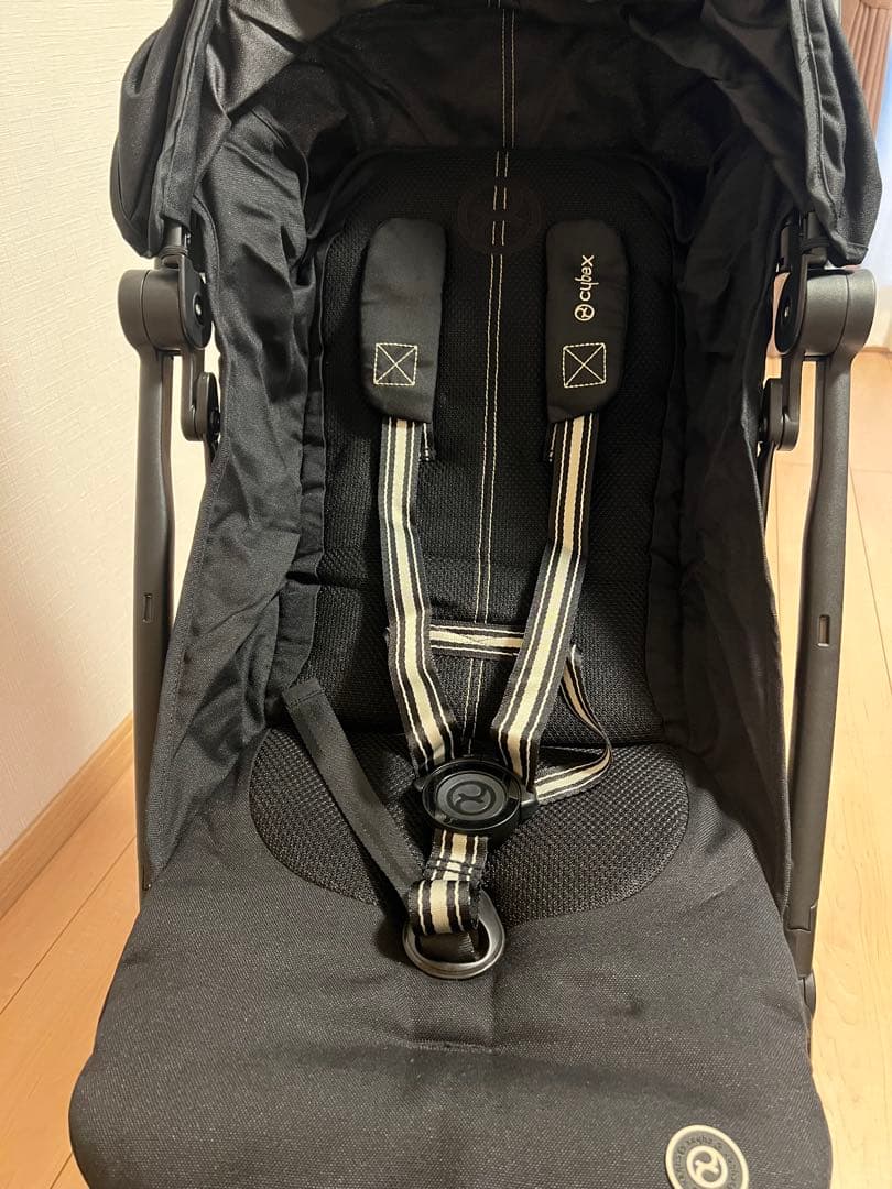 【極美品/使用回数1回のみ】サイベックス　リベル　ブラック ベビーカー　箱付き