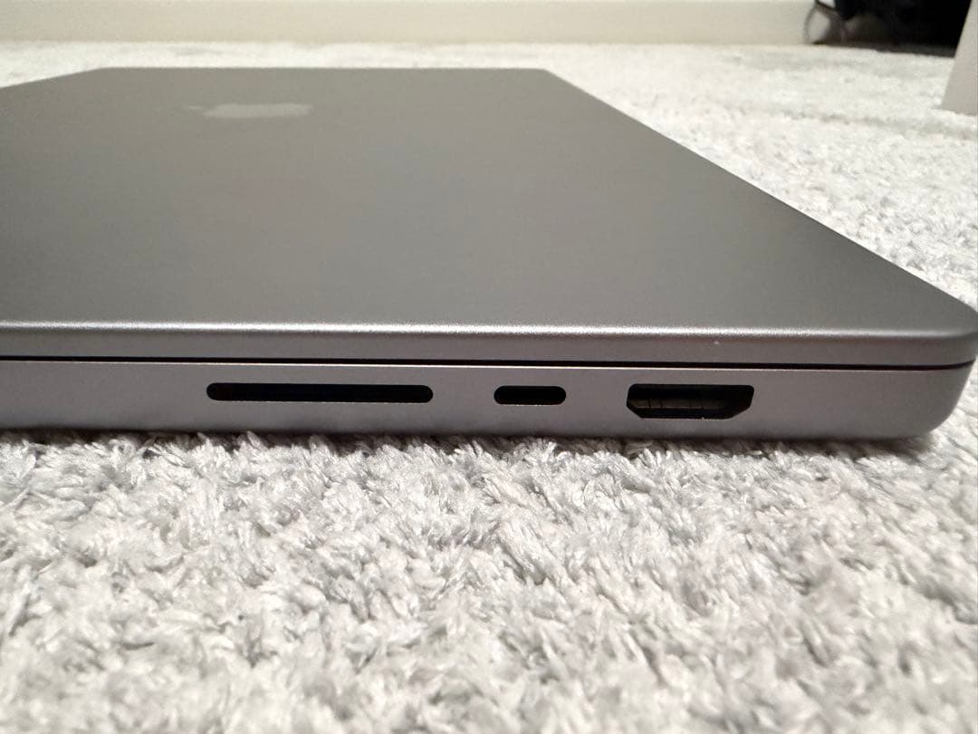 A*M様 MacBook Pro 16インチ M2 Max 96GB