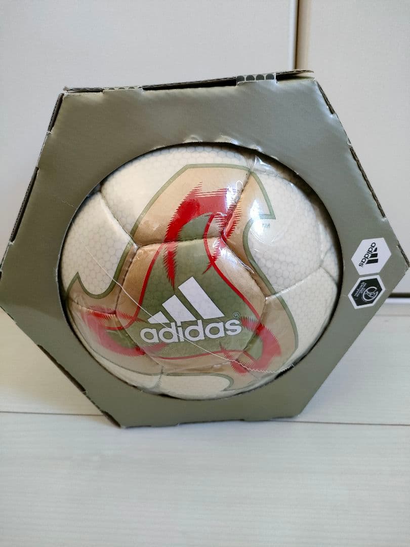 FIFAサッカー 2002年 日韓ワールドカップ公式球 5号【未開封】
