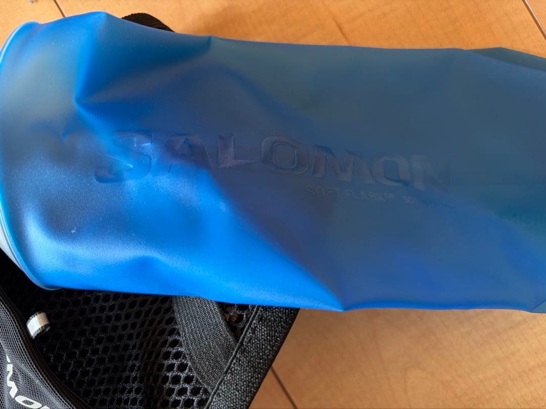 サロモン ランニング バックパック アクティブスキン8 LC2177800