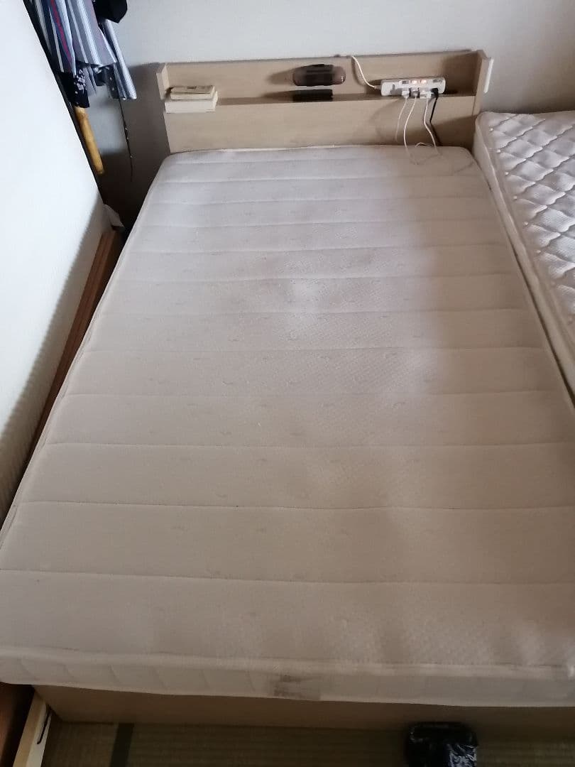 ニッセン　セミダブルベッド