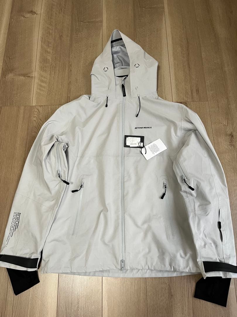 23-24 BEYOND MEDALS TECH JACKET＋BIB PANT