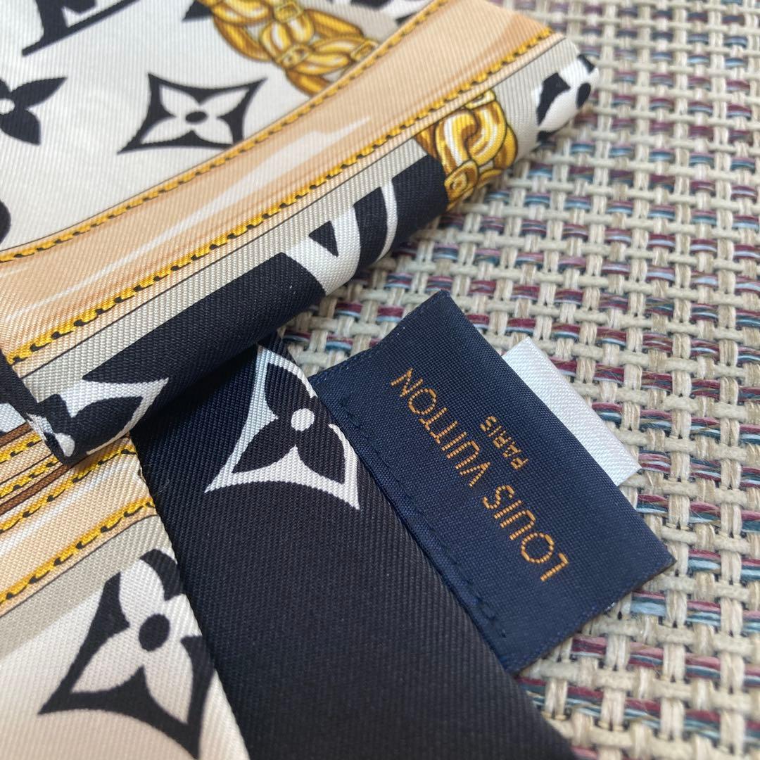 LOUIS VUITTON ★バンドーモノグラム コンフィデンシャル　スカーフ