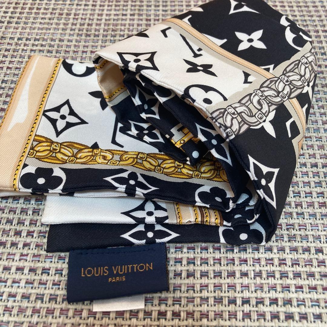 LOUIS VUITTON ★バンドーモノグラム コンフィデンシャル　スカーフ