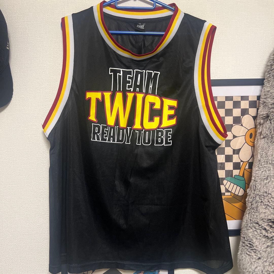 TWICEタンクトップ