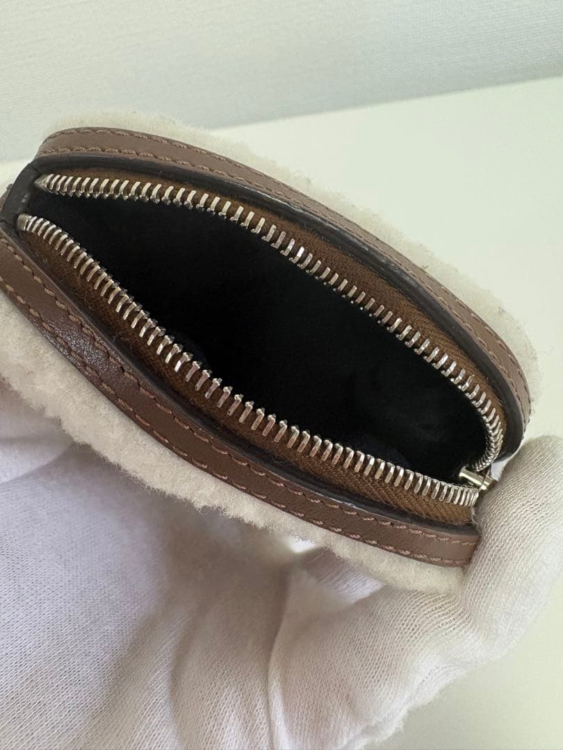 定価107800円　fendi フェンディ トースト　チャーム　パン