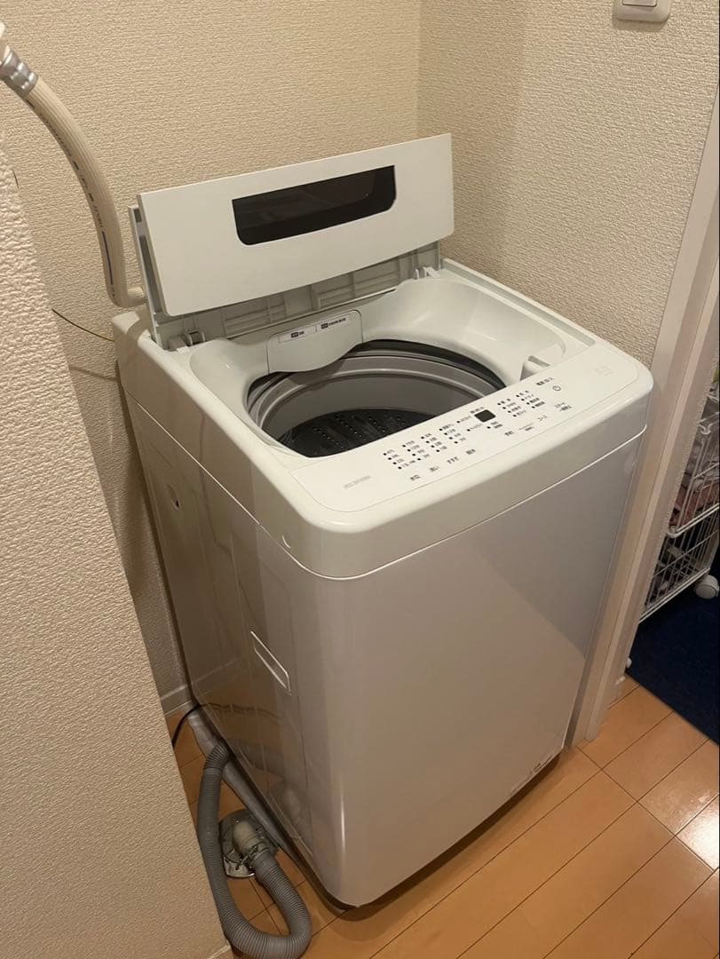 アイリスオーヤマ　2023年製洗濯機 5kg IAW-T504-W ホワイト
