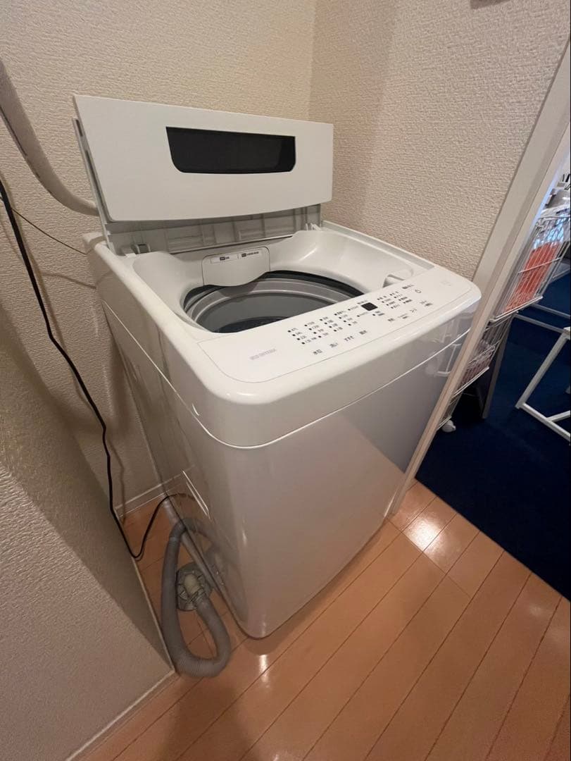 アイリスオーヤマ　2023年製洗濯機 5kg IAW-T504-W ホワイト