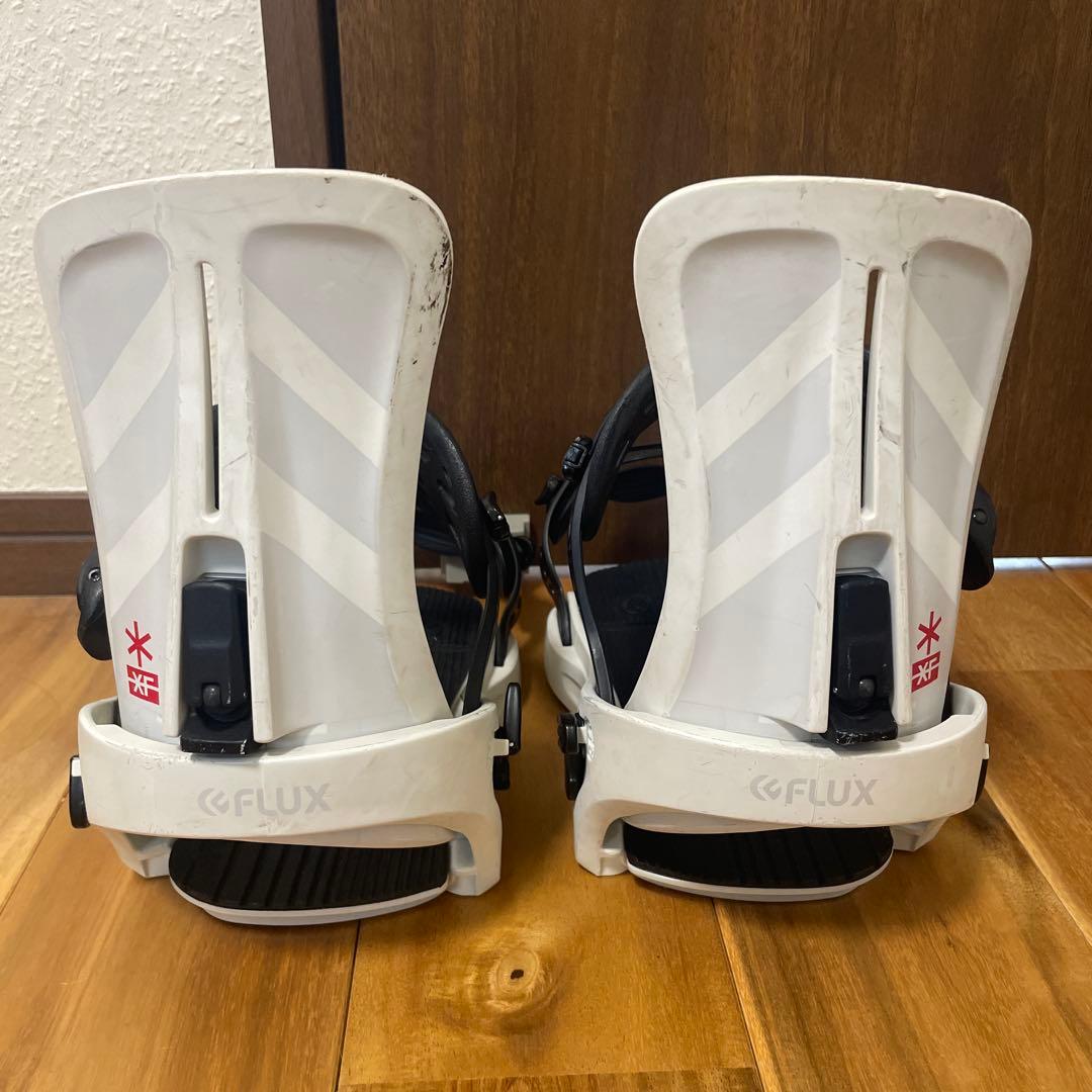 FLUX XF BINDINGS ホワイト/ブラックXSサイズ