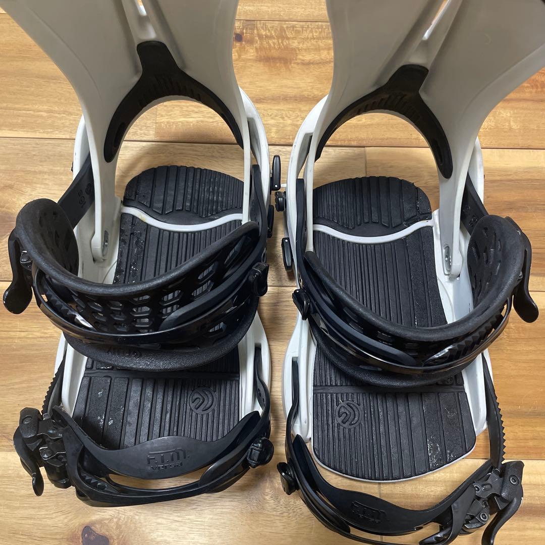 FLUX XF BINDINGS ホワイト/ブラックXSサイズ