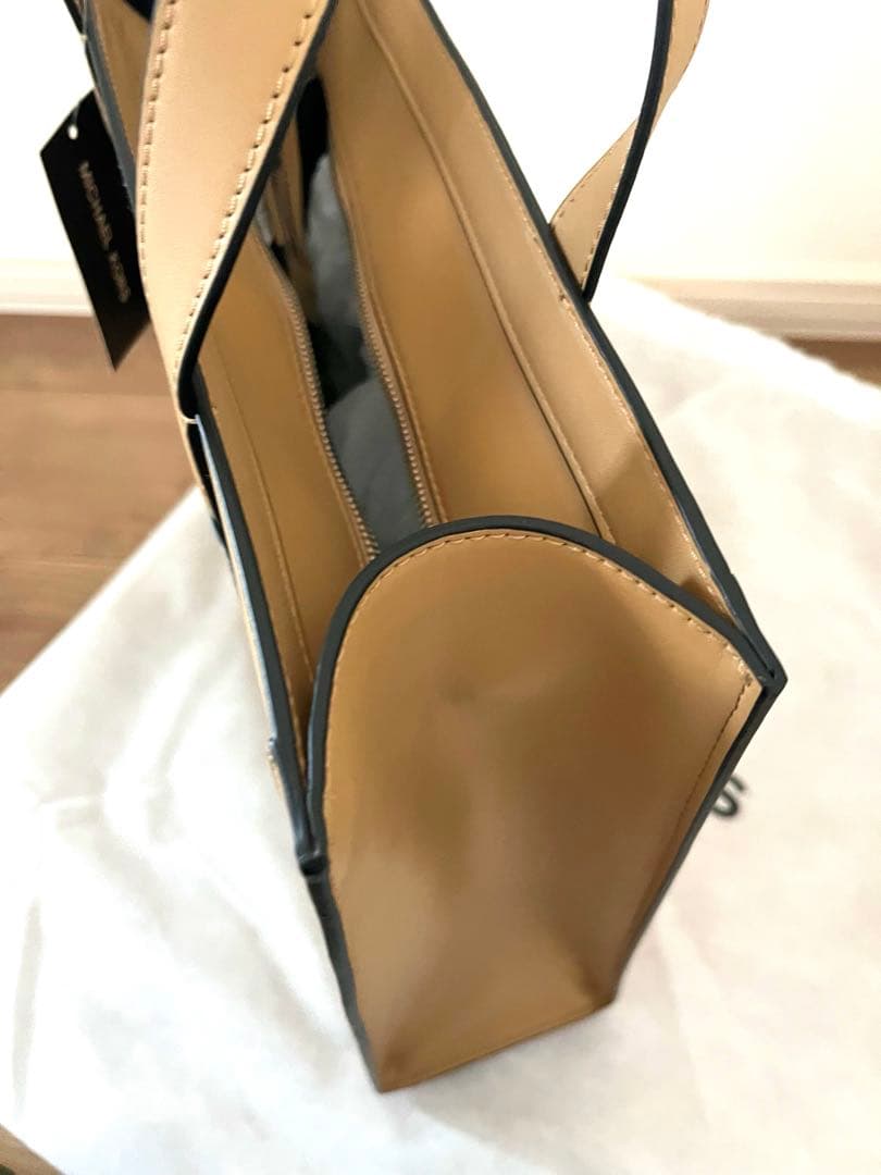 ※9/29までMICHAEL KORS ベージュ トートバッグ