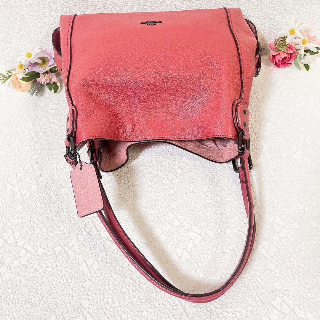 【極美品】COACH コーチ トートバッグ 肩掛け ピンク系 大容量 チャーム付