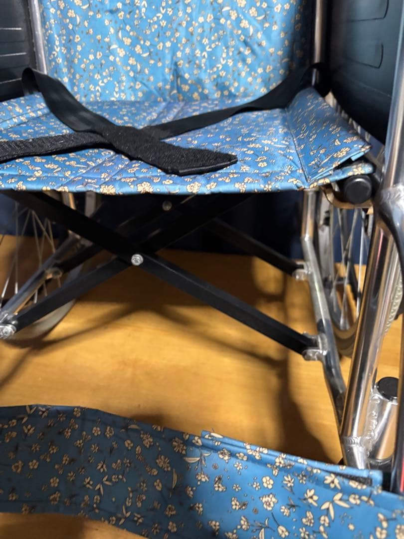 介助式車椅子　マキライフテック車いす