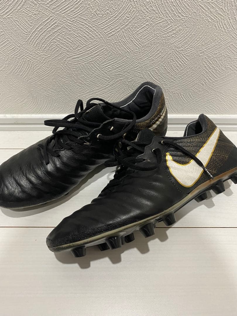 ナイキ　ティエンポレジェンド7 hg 27.0cm