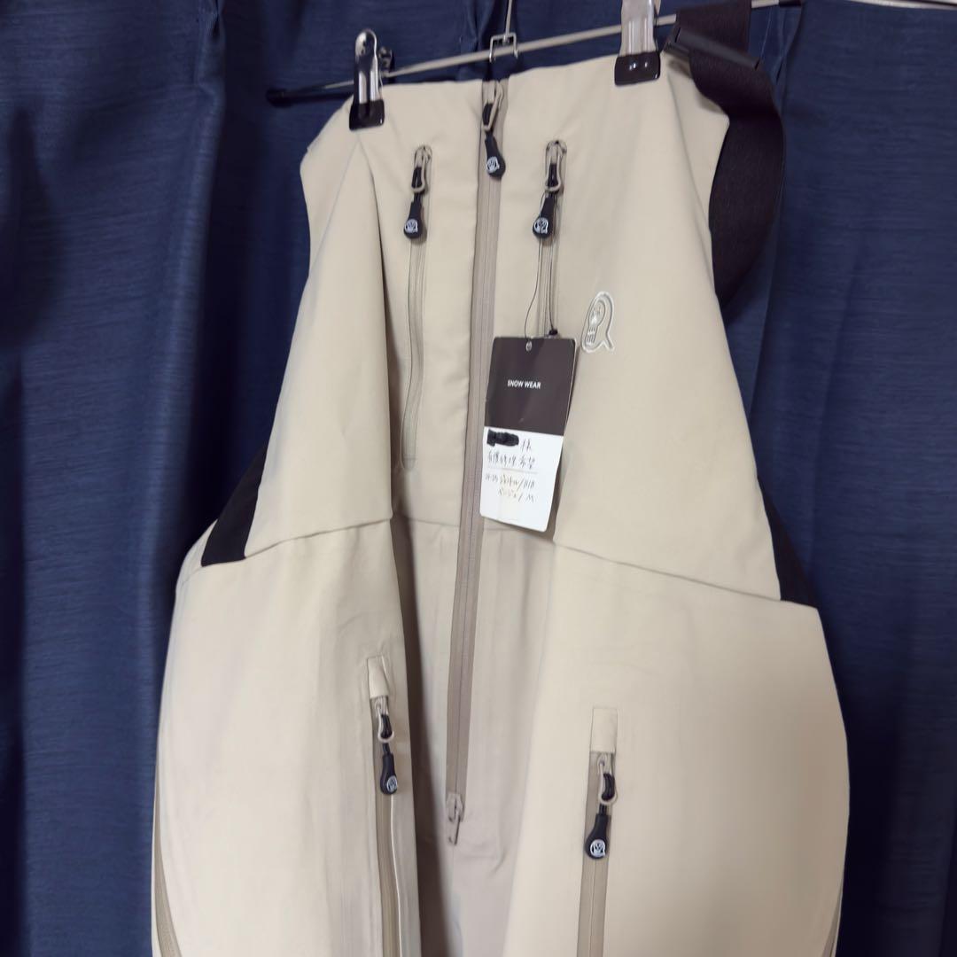 h*様 unfudgeベージュ ジャケットとビブパン